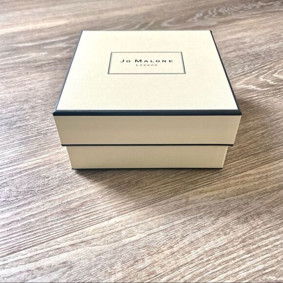 Jo Malone small square box - Picture 3 of 7